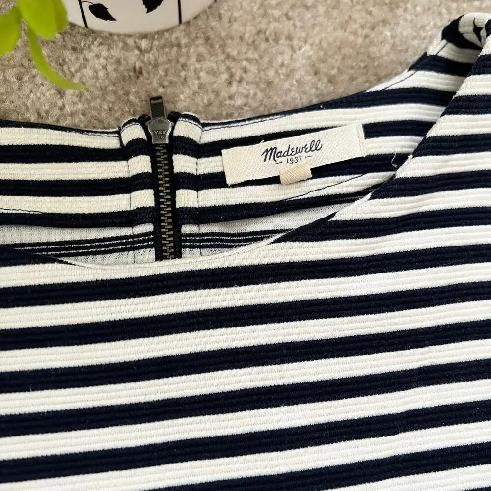 Madewell Navy Blue & Off-White Striped 3/4 Sleeve Textured Top Size: Medium